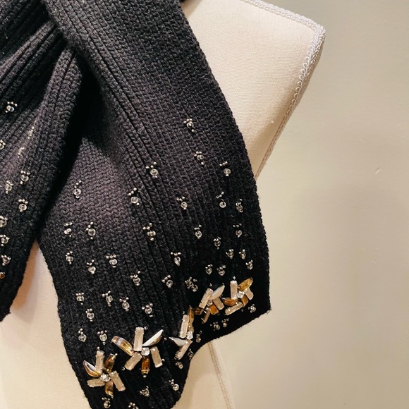 Tory Burch scarf - Picture 6 of 11